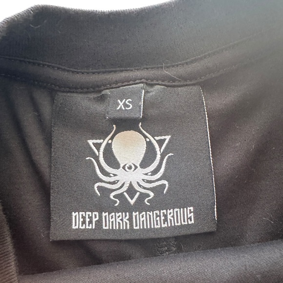 Deep Dark Dangerous Octopus Logo Crop Tee – Black Edgy Streetwear, XS Killstar - Picture 3 of 9